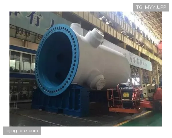 假动作在足球规则中的判罚标准及常见误区解析